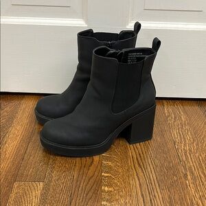 Torrid platform Chelsea rain bootie Black Ankle Boots for Women 10WW